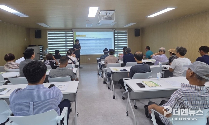 “로컬푸드 격포점 준비 착착” – 부안군 출하농가들이 직매장 납품을 위한 실무 교육