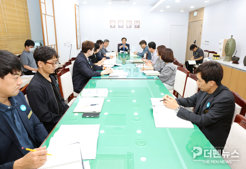 유희태 완주군수 주재로 진행된 2026년 주요업무 추진계획 보고회 현장