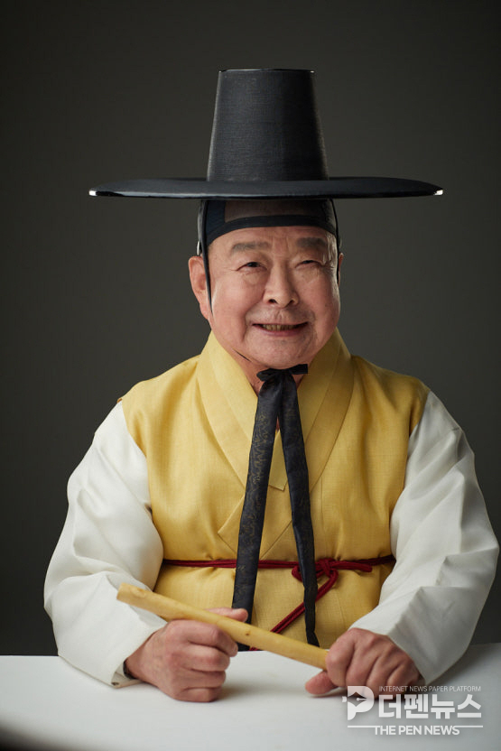 ‘제35회 동리대상’ 수상자로 판소리 고법 김청만