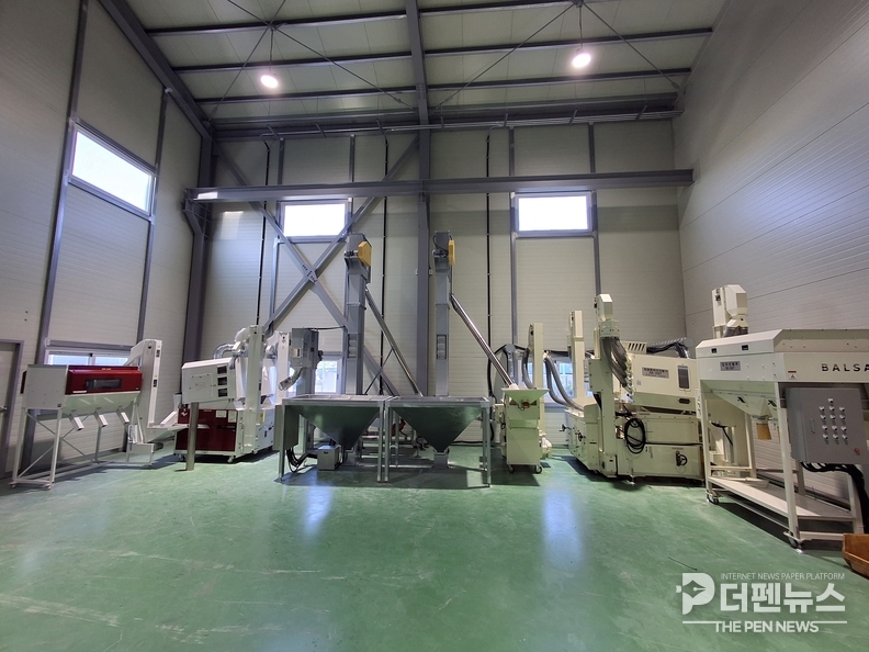 <strong>“동부분소 신규 선별장 전경”</strong>: 농업인들이 접근하기 쉬운 위치에 새로 설치된 동부분소 선별장.